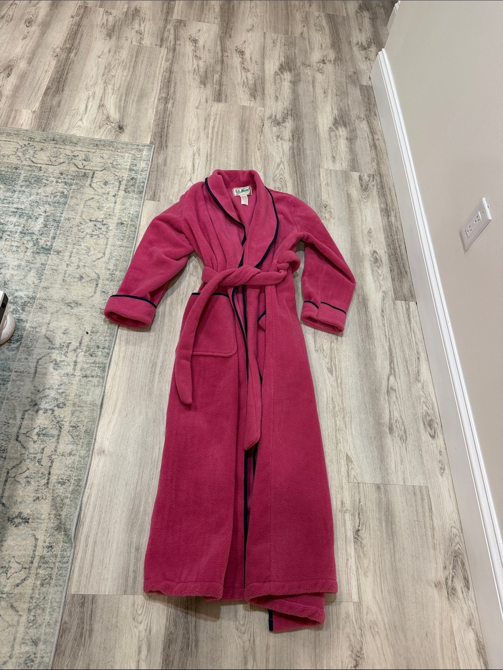 L.L Bean vintage pink fleece bath rob women size Medium